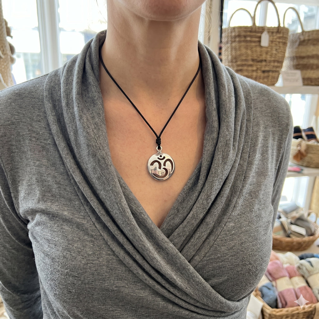 Large & Small Hindu Om Ohm 92.5 Sterling Silver Pewter Necklace Pendant Jewelry