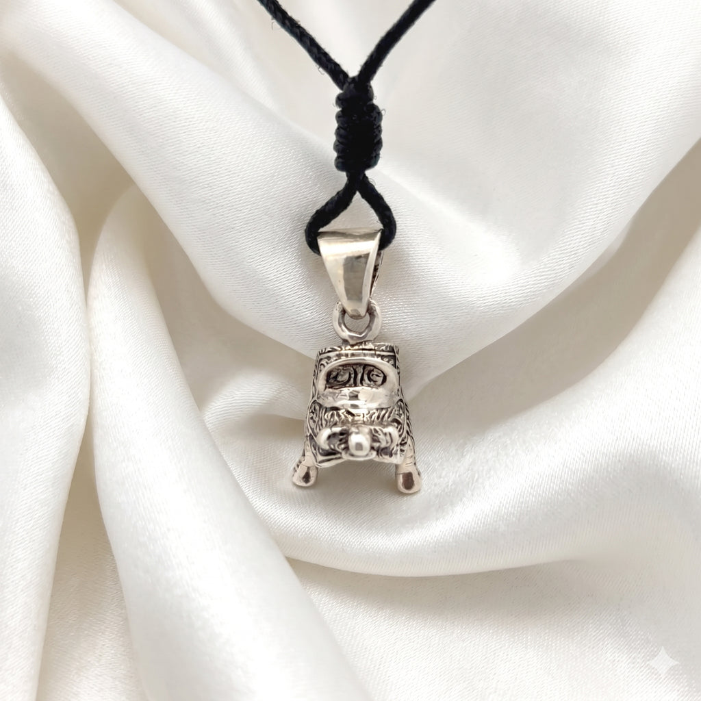 Saddle Horseback Ridding 92.5 Sterling Silver Necklace Pendant Jewelry