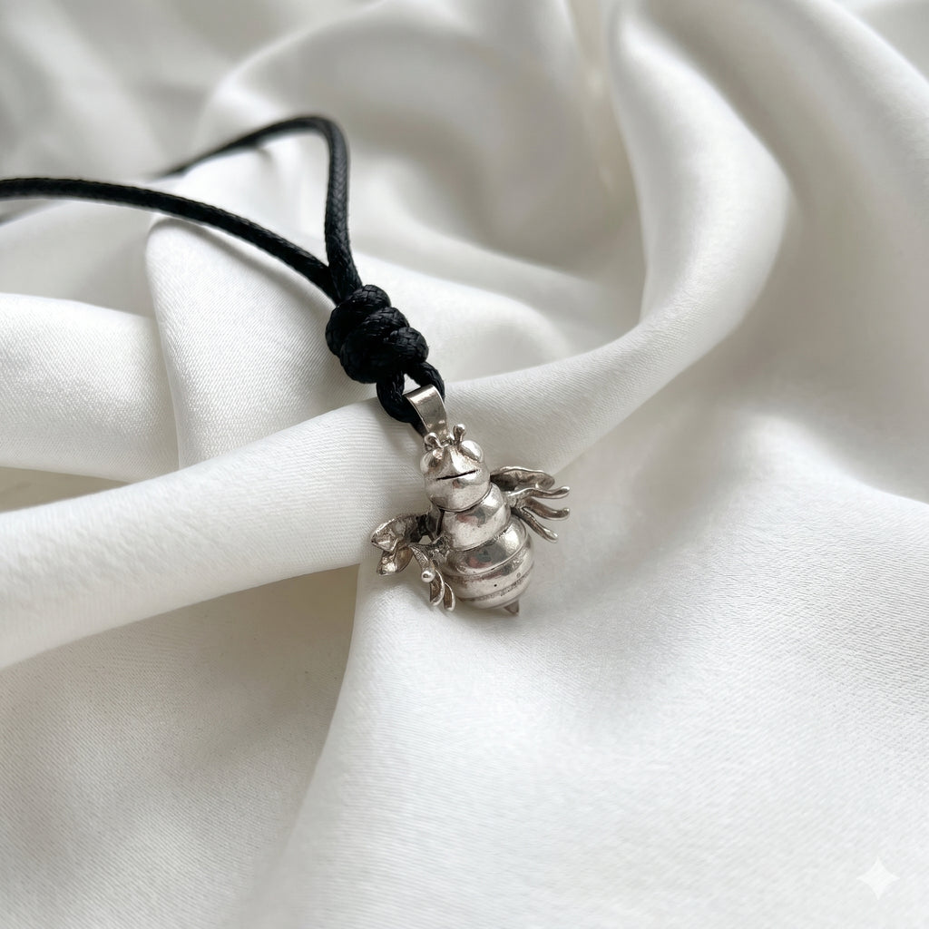 Cute Bee 92.5 Sterling Silver Charm Pendant Jewelry
