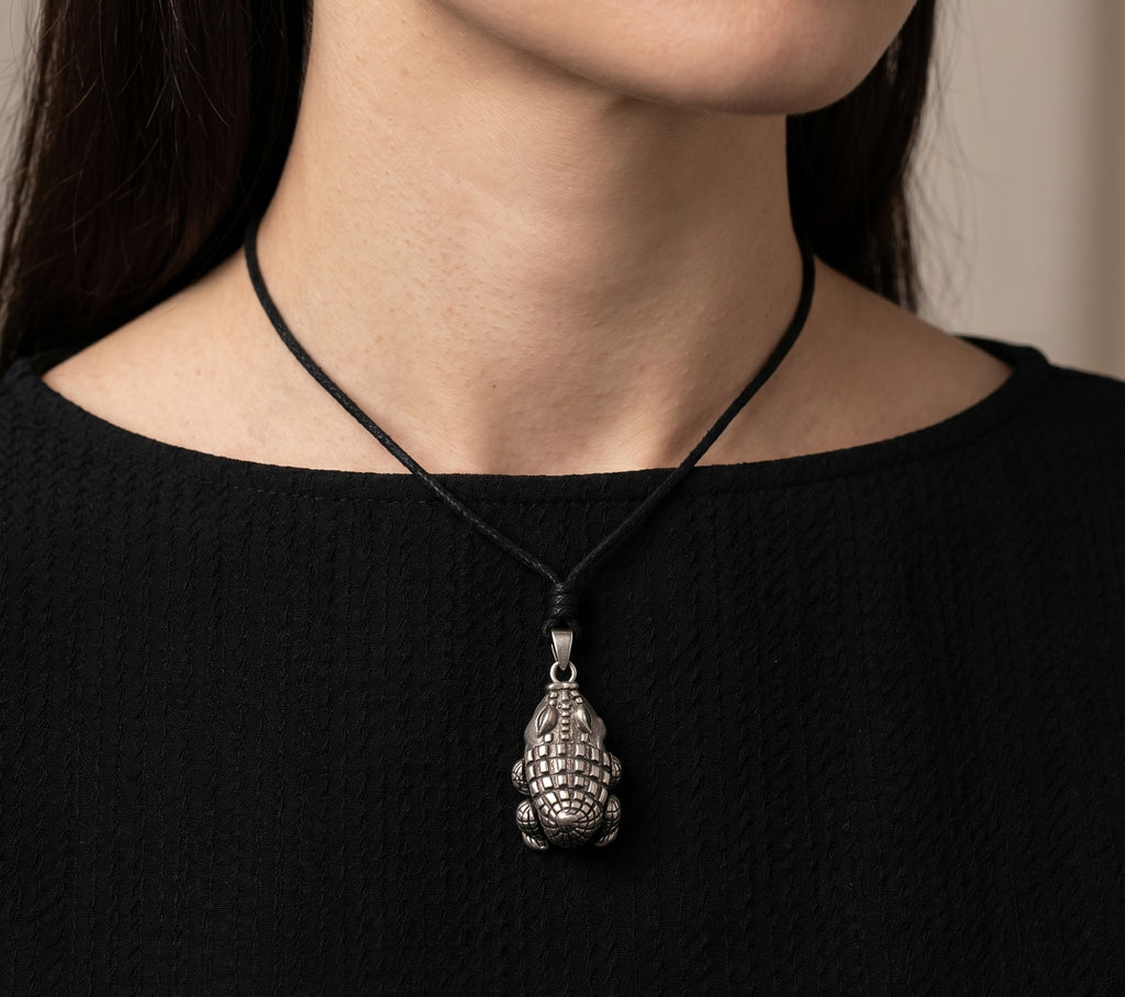 Mini Alligator 92.5 Sterling Silver Necklace Pendant Jewelry
