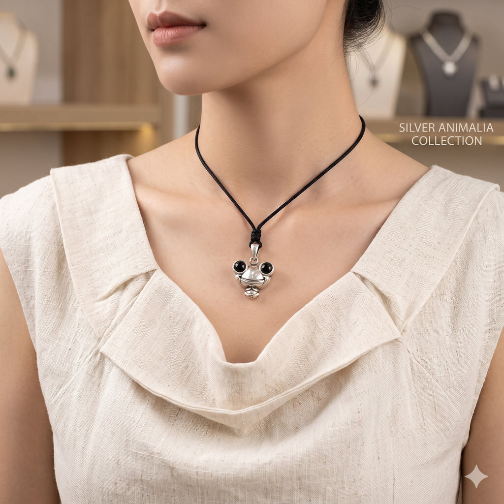 Lucky Gift Cute Cartoon Frog Green Eyes Pendant 92.5 Sterling Silver Pendant Necklace