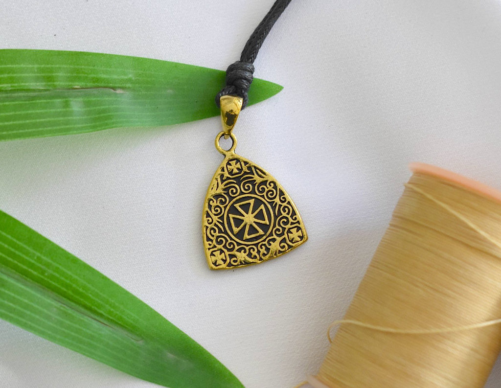 Stone Pattern Triangle Demon Eye 92.5 Sterling Silver Gold Brass Pendant Necklace