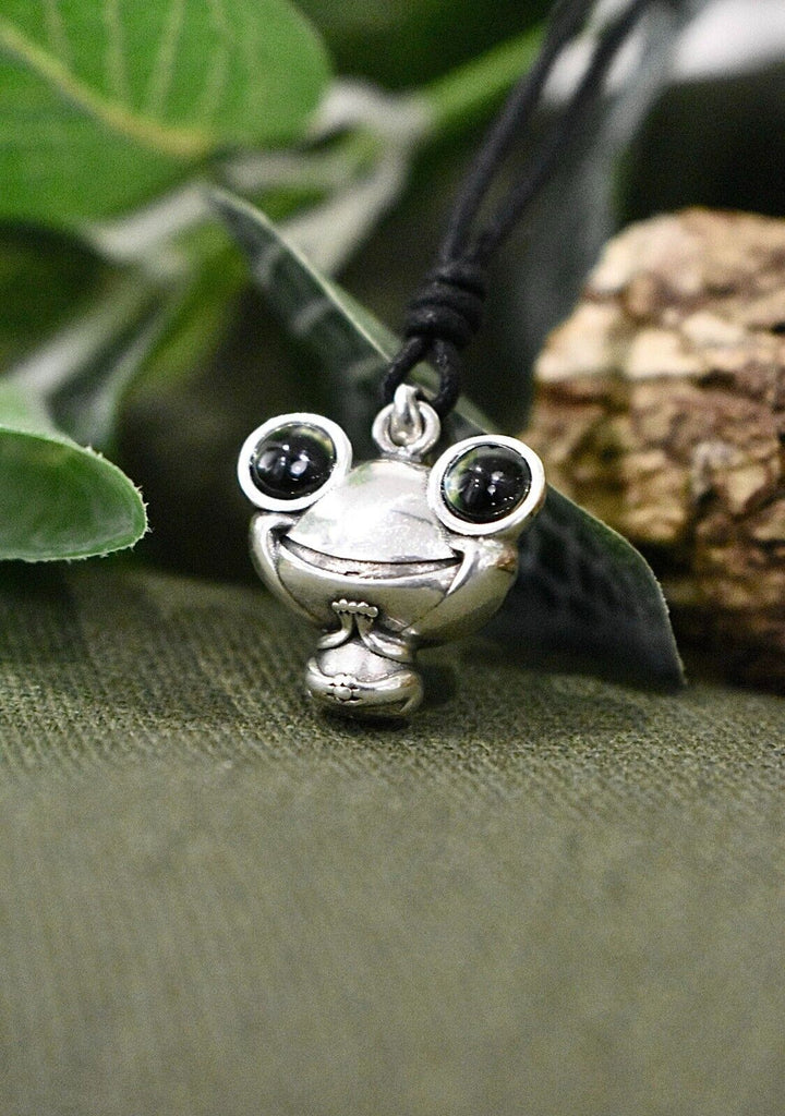 Lucky Gift Cute Cartoon Frog Green Eyes Pendant 92.5 Sterling Silver Pendant Necklace