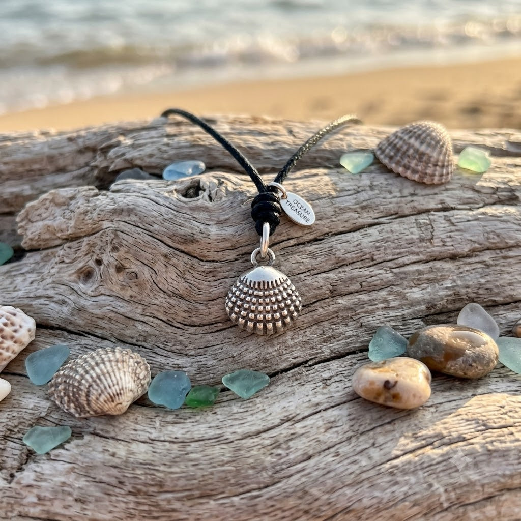 Little Clamshell 92.5 Sterling Silver Pewter Necklace Pendant Jewelry