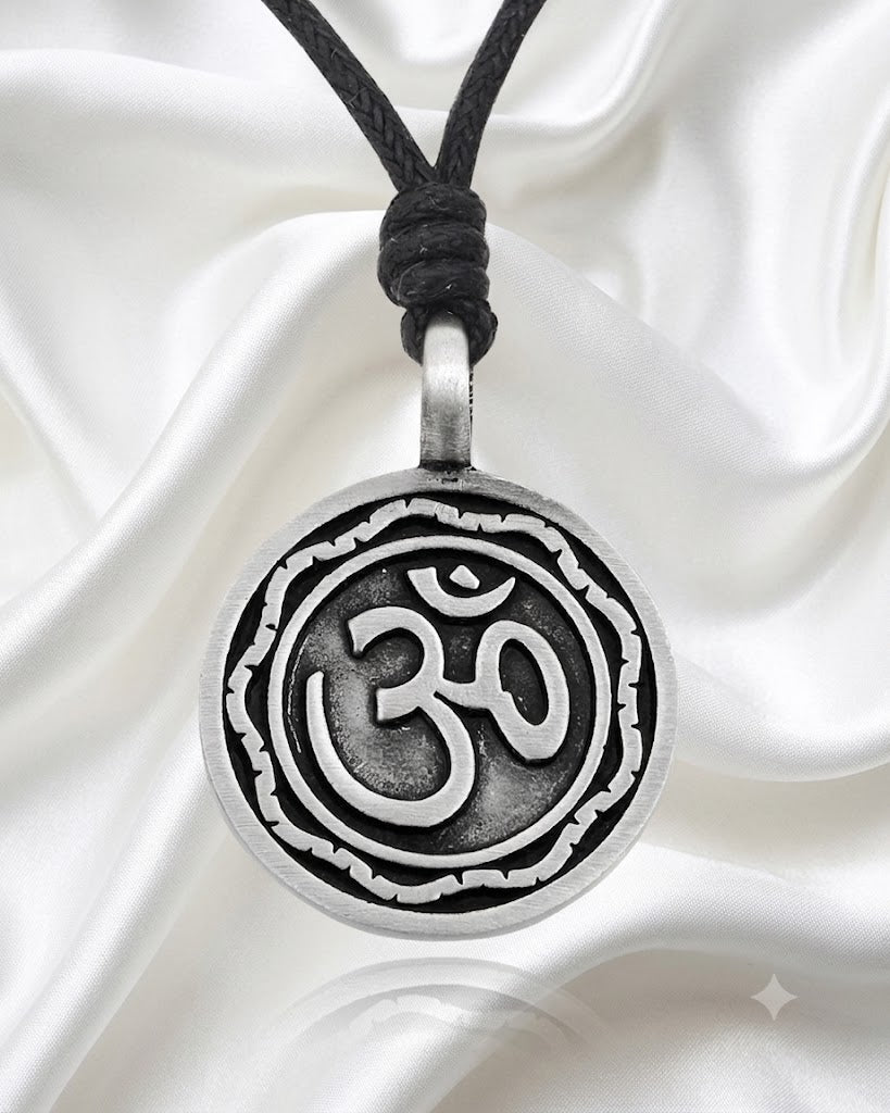 Fashionable Om Ohm Silver Pewter Charm Necklace Pendant Jewelry With Cotton Cord