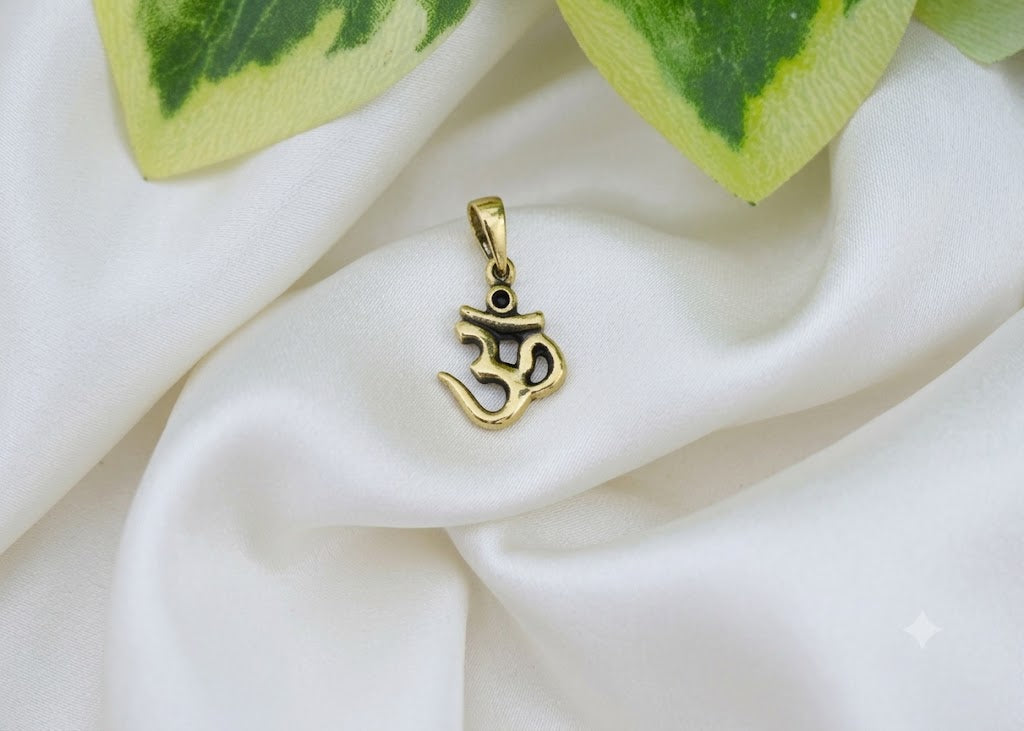 Hindu Aum Om Ohm 92.5 Sterling Silver Pewter Brass Charm Necklace Pendant Jewelry